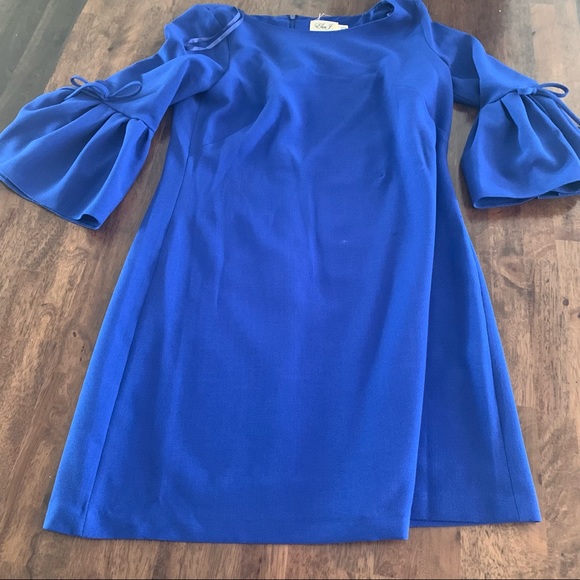 Electric Blue Eliza J Dress with Dramatic Bell Sleeves - Picture 4 of 7